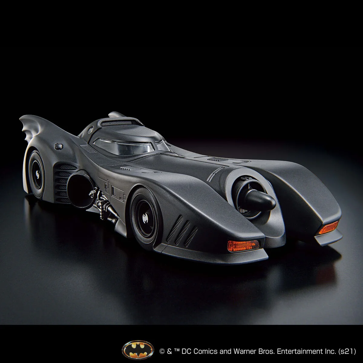 Bandai - 1/35 SCALE Batmobile 1989's (Batman Ver.) - Image 5