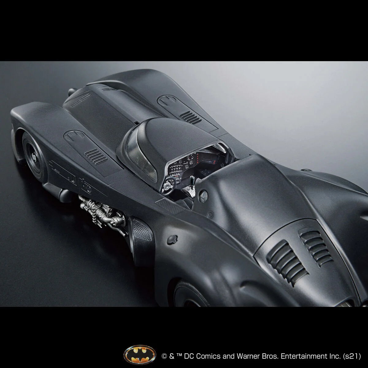 Bandai - 1/35 SCALE Batmobile 1989's (Batman Ver.) - Image 9