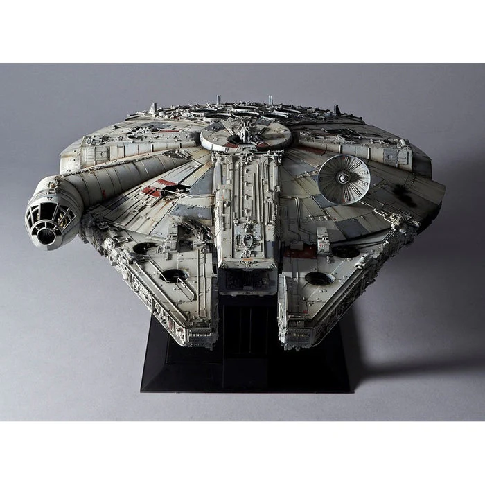 Bandai Star Wars - PG 1/72 A New Hope Millennium Falcon Model Kit - Image 3