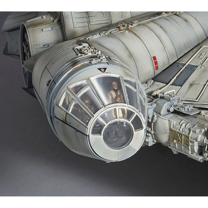 Bandai Star Wars - PG 1/72 A New Hope Millennium Falcon Model Kit - Image 5
