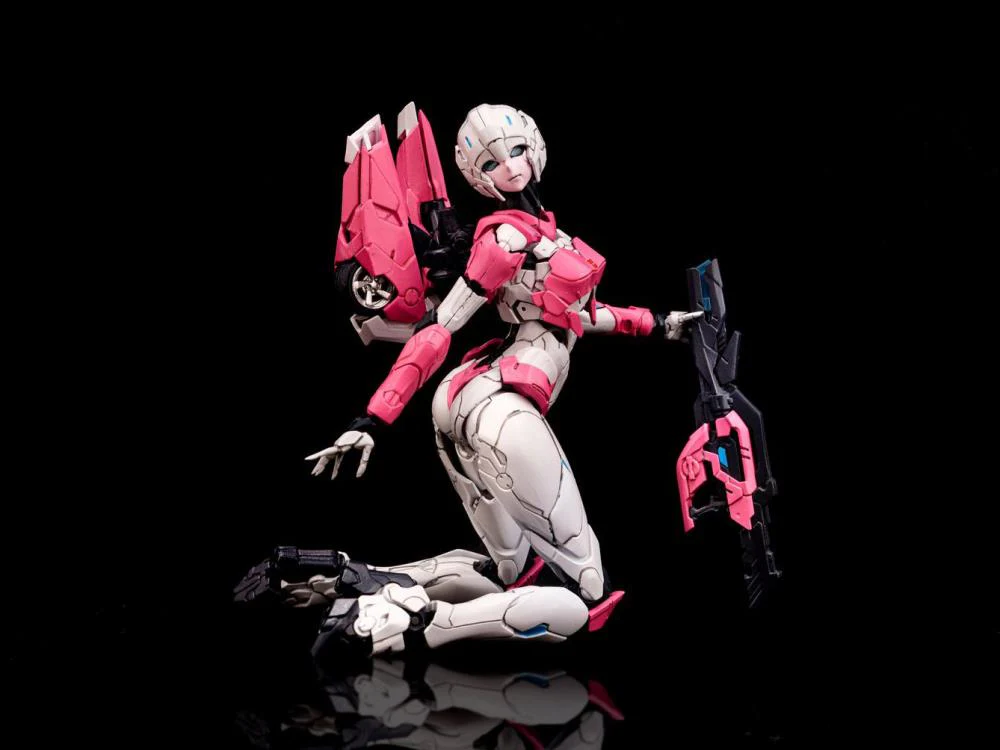 Flame Toys - Transformers Arcee Furai Model Kit - Image 2