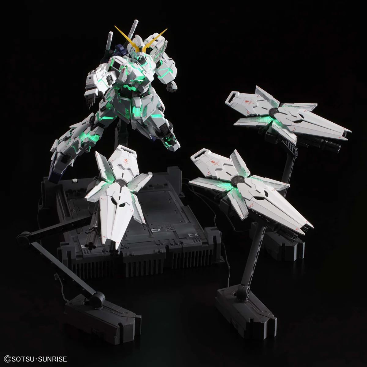 GUNDAM - 1/100 MGEX Unicorn Gundam Ver. Ka - Image 4