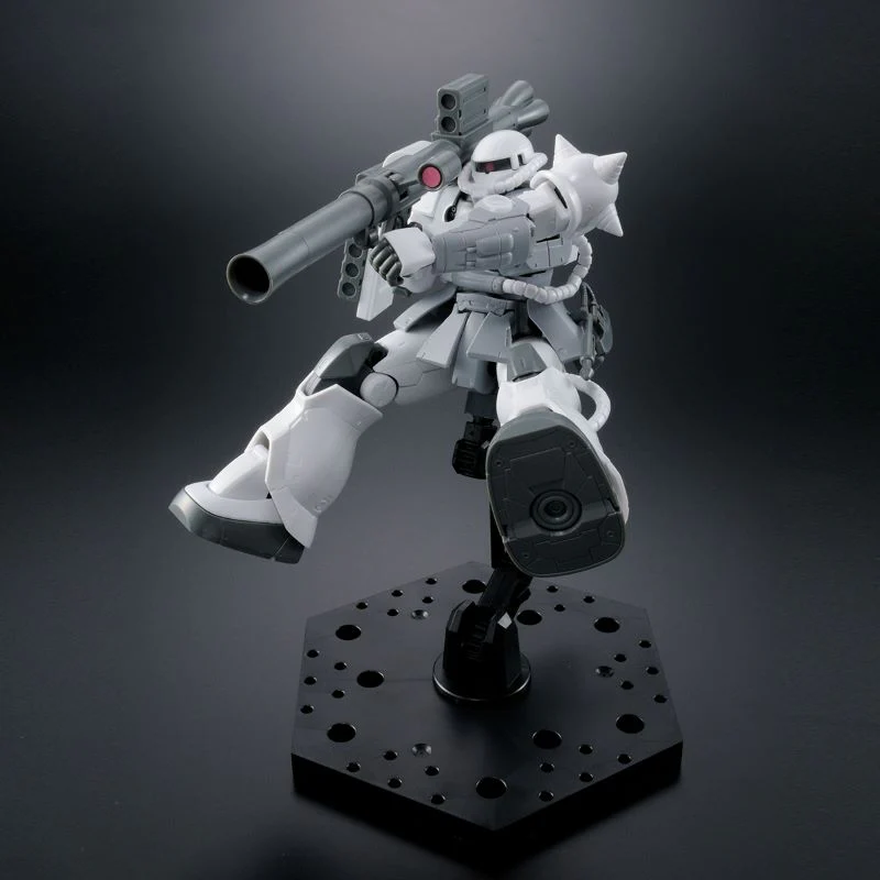 GUNDAM - 1/144 HG The Gundam Base Limited: MS-06C-6/R6 ZAKUⅡ TYPE C-6/R6[Paiting Model] - Image 3