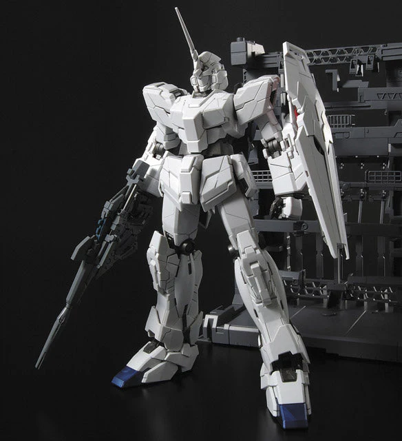 GUNDAM - MG 1/100 Unicorn Gundam HD Colour + MS Cage - Image 2