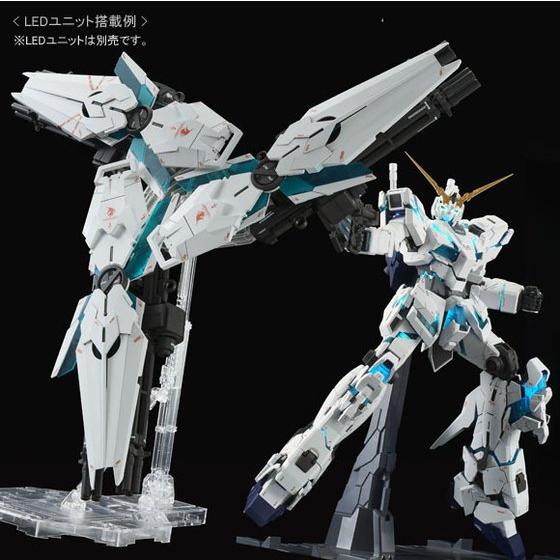 GUNDAM - P-Bandai 1/60 PG Unicorn Gundam (Final Battle Version) - Image 4