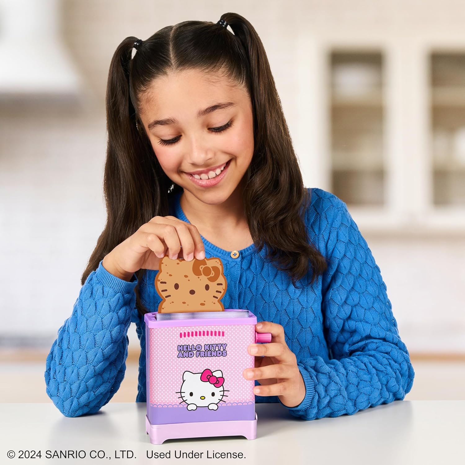 Hello Kitty - Cookeez Makery Toasty Treatz Toaster with Scented Plush - Image 15