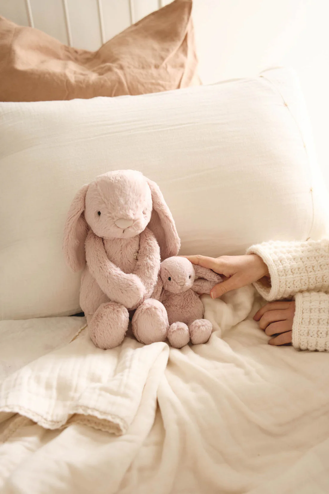 Jamie Kay - Snuggle Bunnies Plush Frankie the Hugging Bunny Blush - Image 5