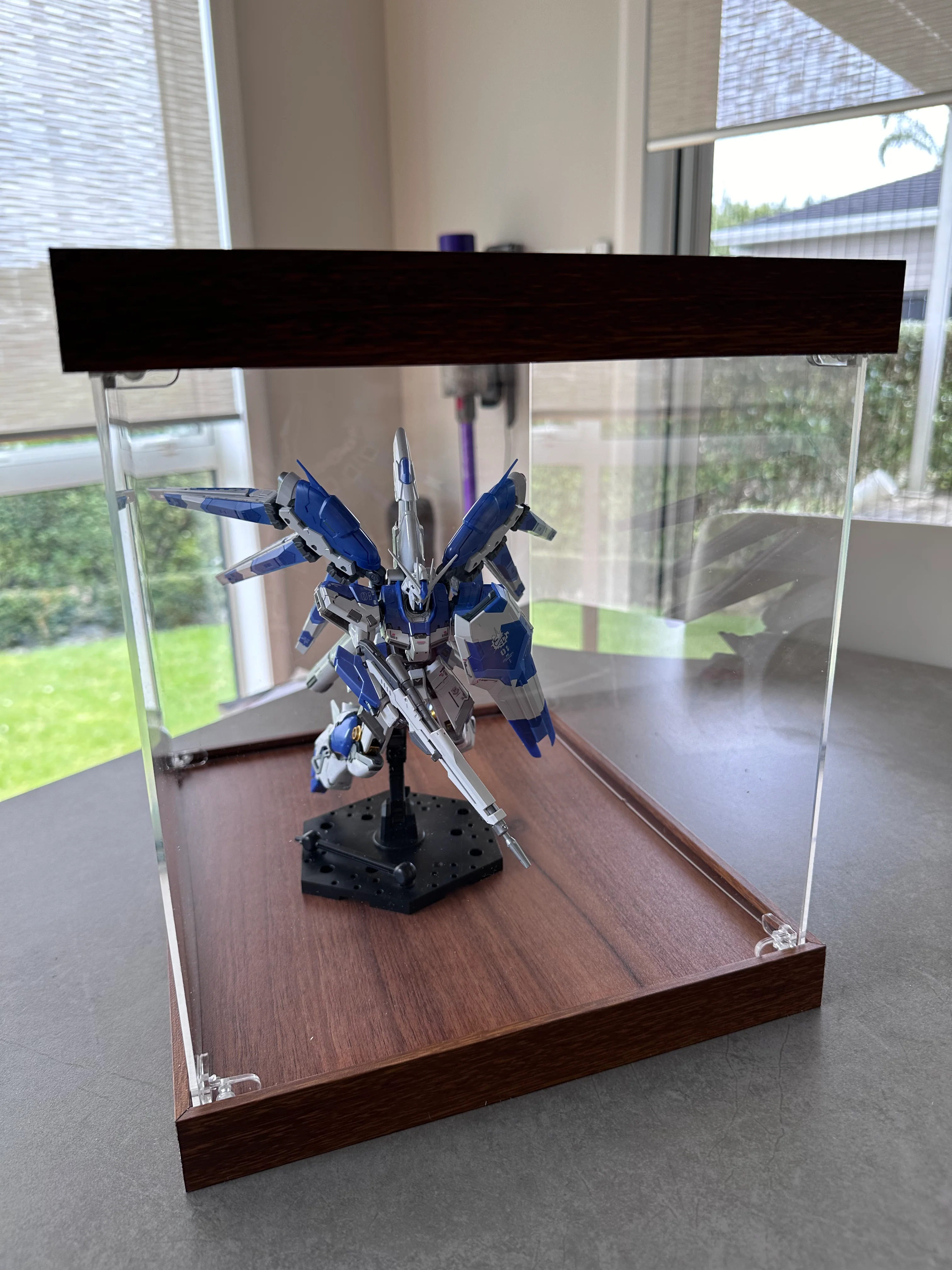 Model Kit and Figures Stackable LED Display Acrylic Case/Box - Wooden style - Image 4