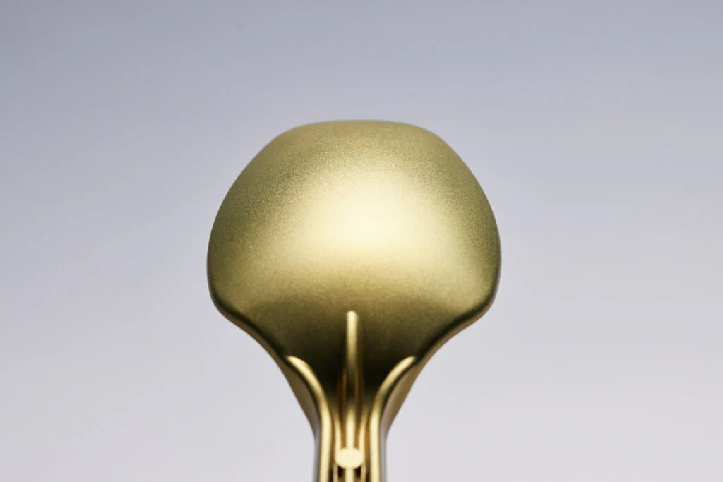 MR HOBBY - GSI Creos Mr. Color Ultra Metallic Color II Ultra Gold 10ml UM02 - Image 2