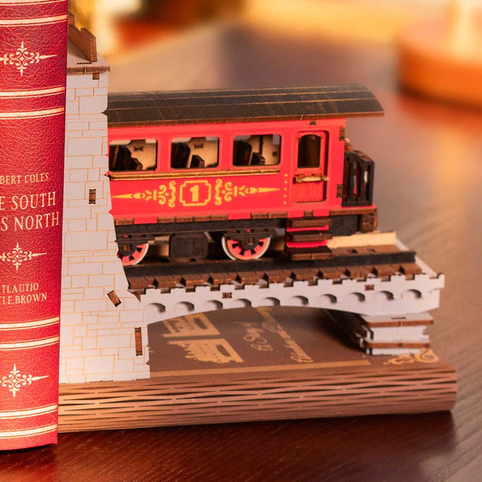 Rolife Century Train DIY Book Nook TGE01 - Image 3