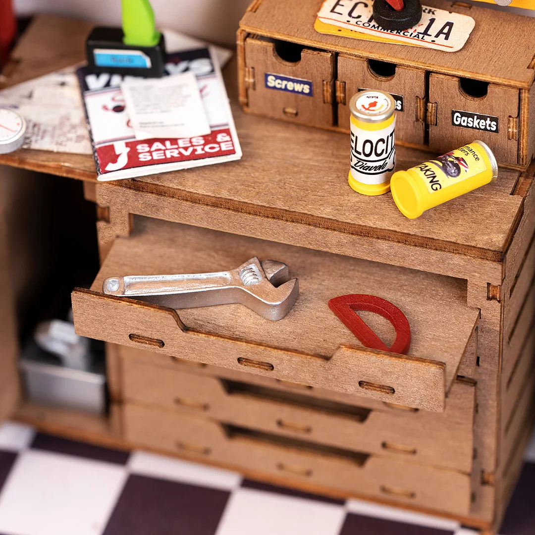 Rolife Garage Workshop DIY Miniature House Kit DG165 - Image 5