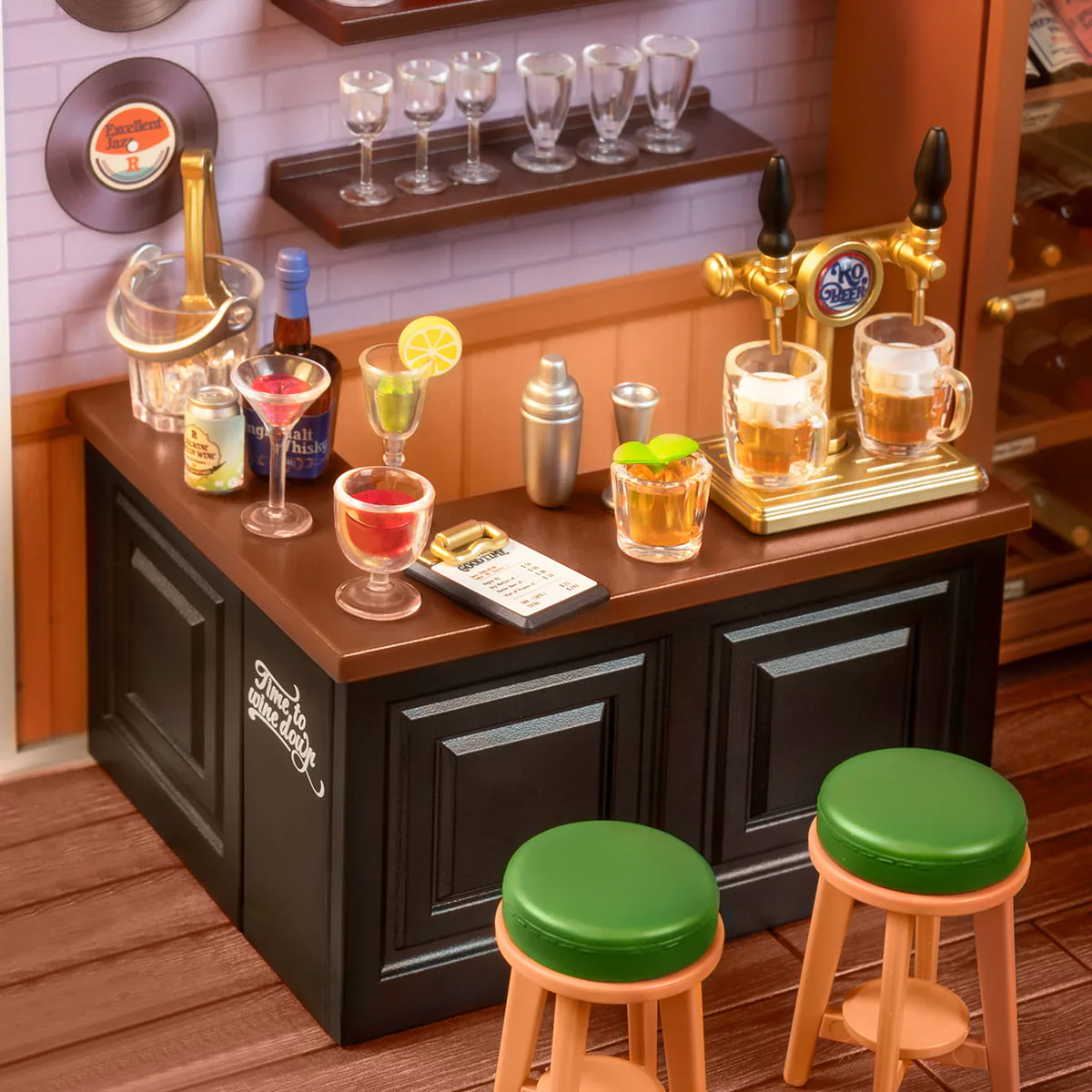 Rolife Leisurely Cheers Bar DIY Plastic Miniature House DW012 - Image 3
