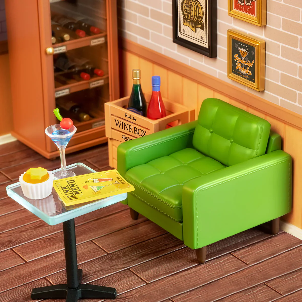 Rolife Leisurely Cheers Bar DIY Plastic Miniature House DW012 - Image 4