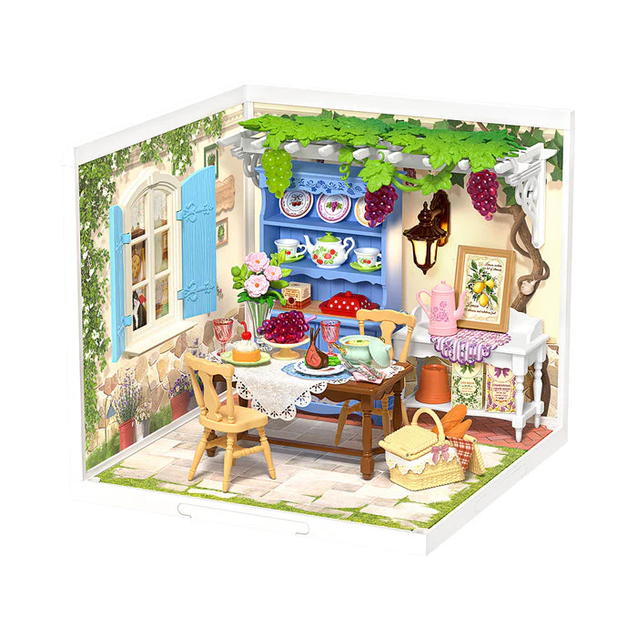 Rolife Midsummer Dream Yard DIY Miniature House DW025