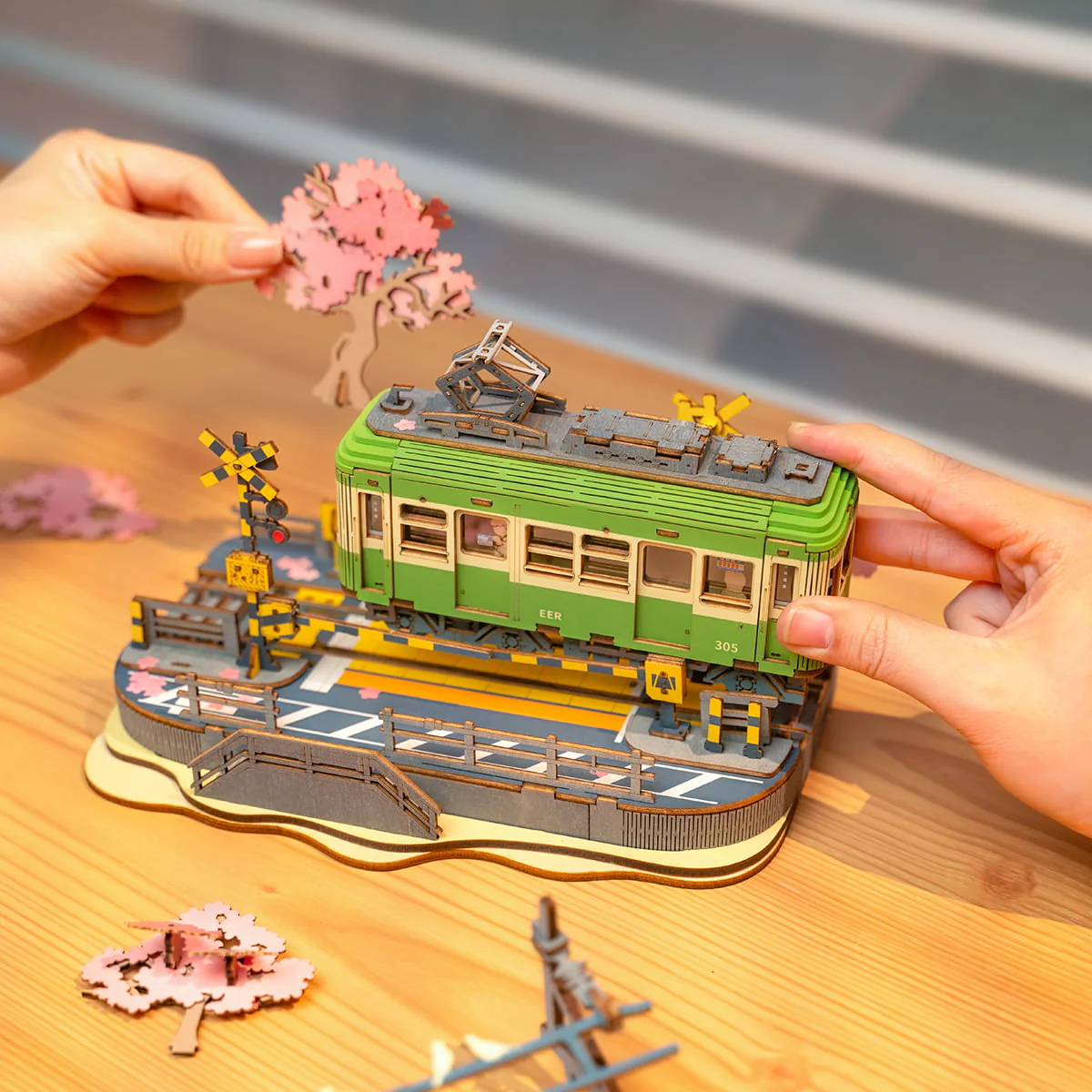 Rolife Sakura Journey 3D Wooden Puzzle TGS02 - Image 4