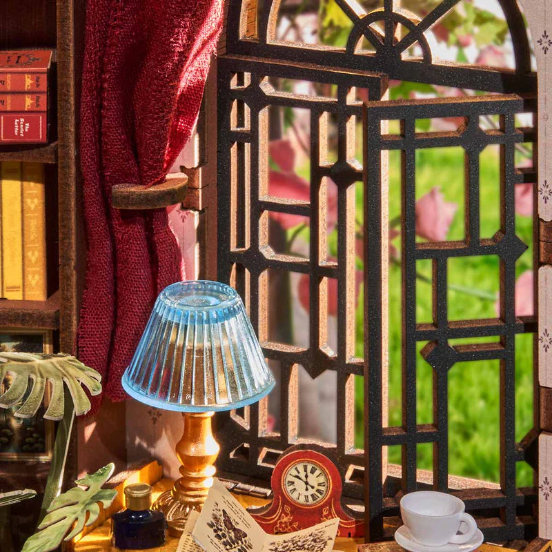 Rolife Silent Corner Study DIY Book Nook Shelf Insert TGE02 - Image 4