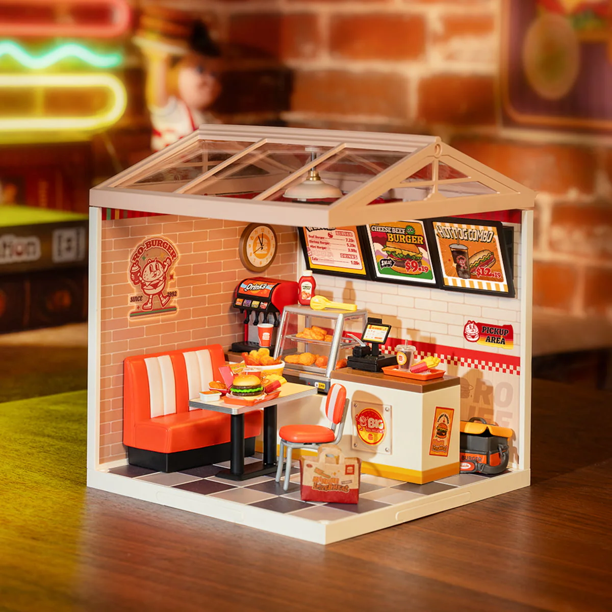 Rolife Yum Yum Burgers DIY Plastic Miniature House DW010 - Image 2