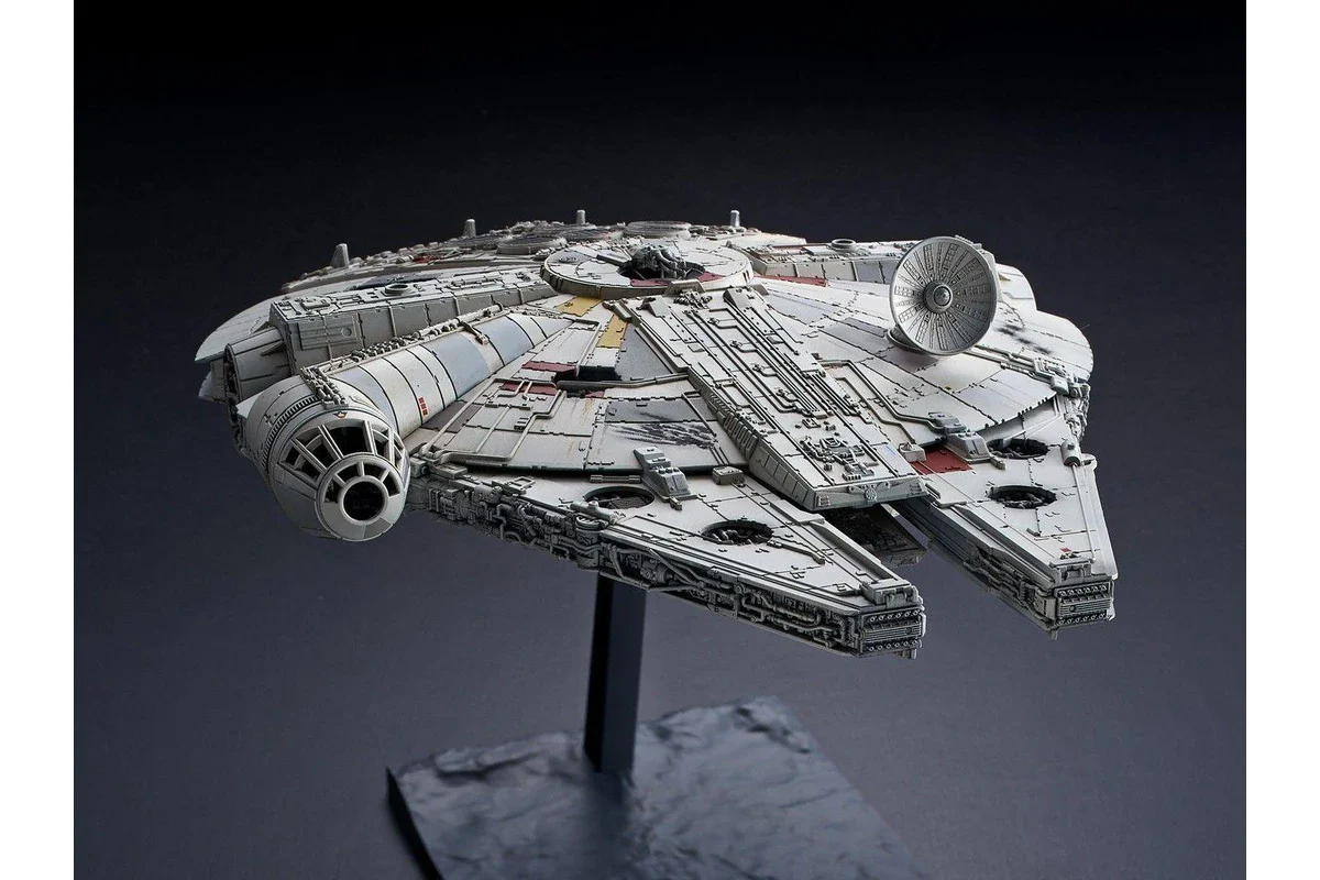 Bandai Star Wars - 1/144 Millennium Falcon- Model Kit - Image 3