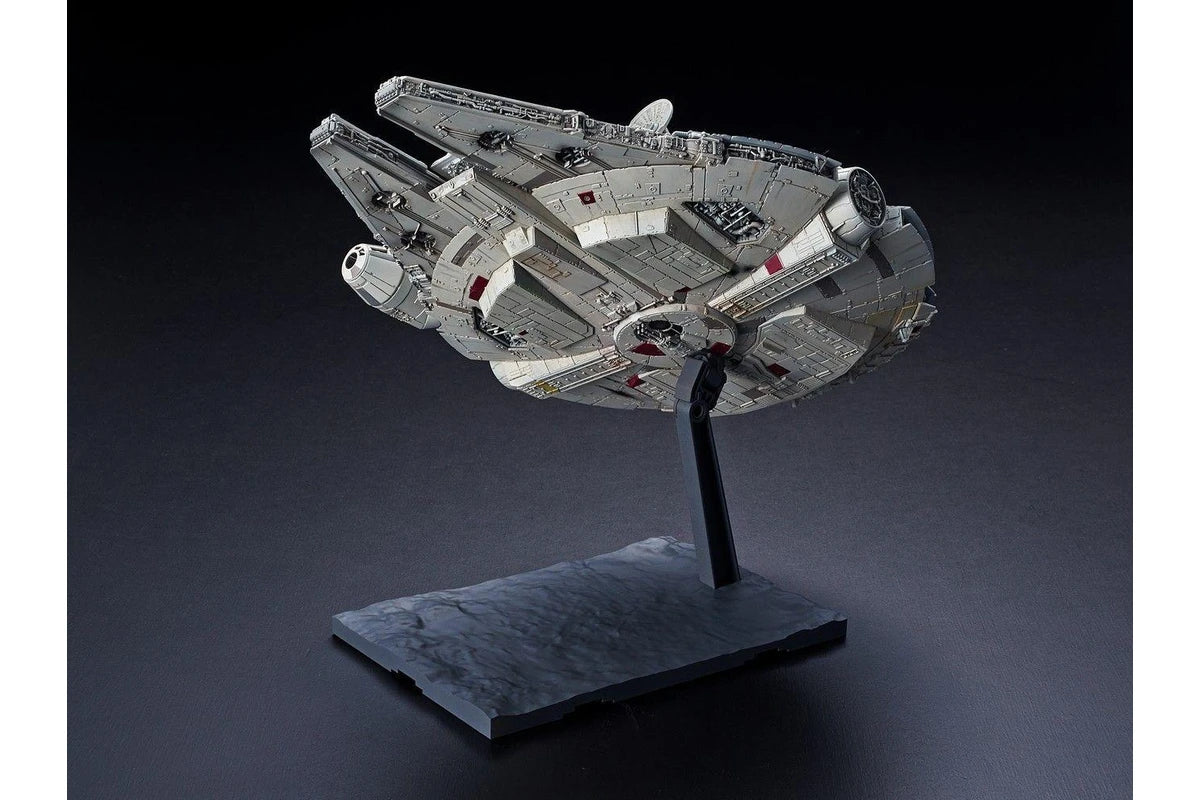 Bandai Star Wars - 1/144 Millennium Falcon- Model Kit - Image 5
