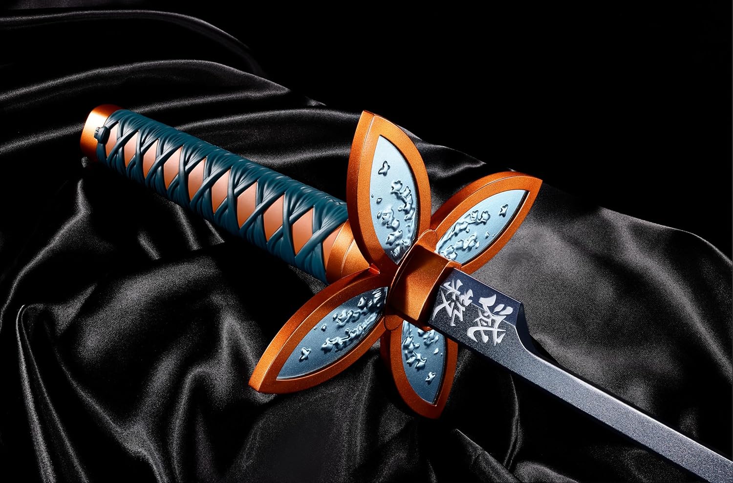 TAMASHII - Demon Slayer Proplica Nichirin Sword (Shinobu Kocho) [PRE-ORDER] - Image 2